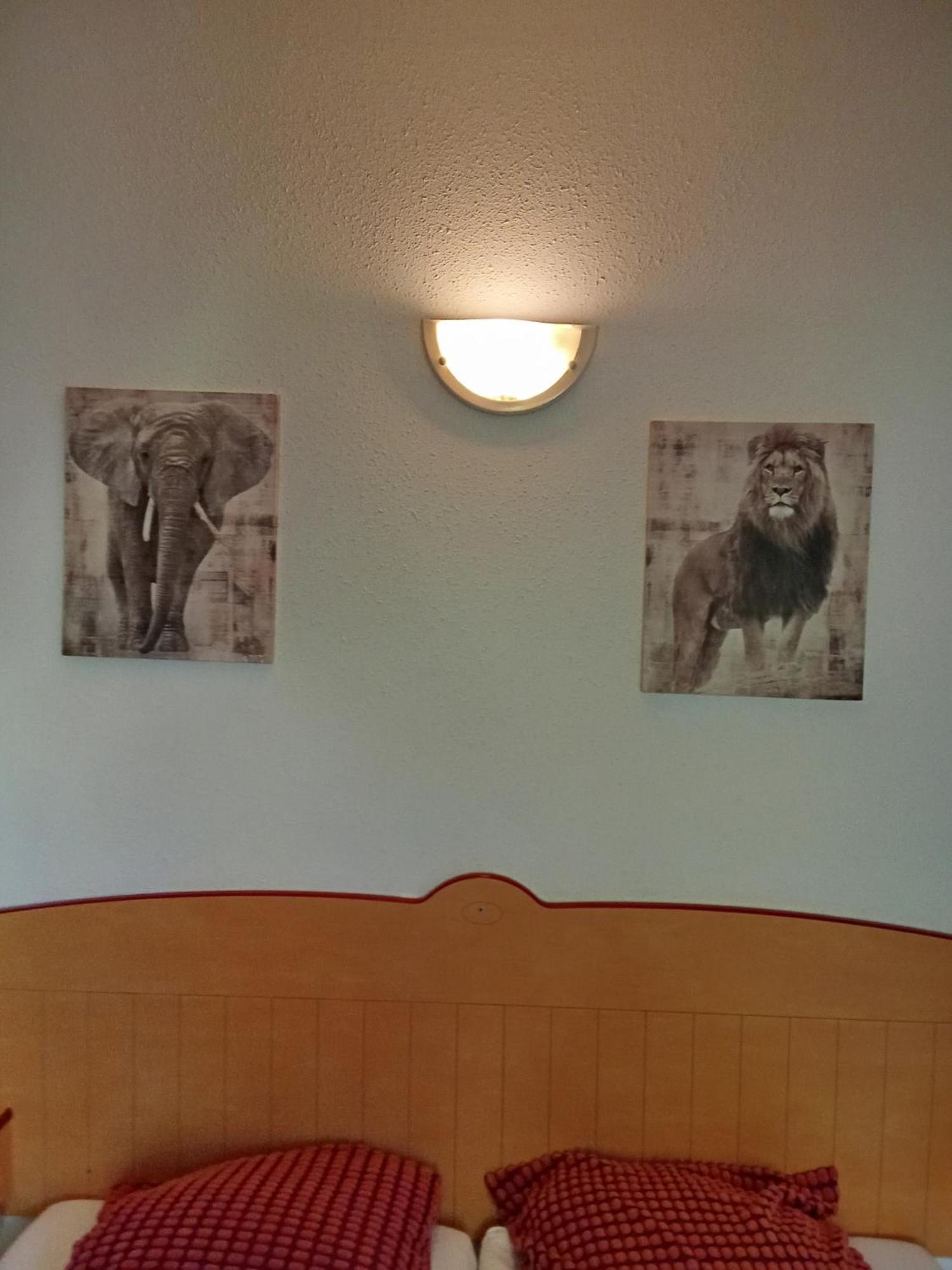 T3 La Savane Saint Geniez D'Olt 2 Piscines Chauffees Dans Une Charmante Residence De Vacances エクステリア 写真